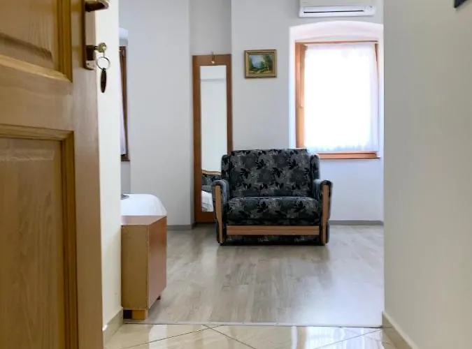 Valentino 게스트하우스 3*