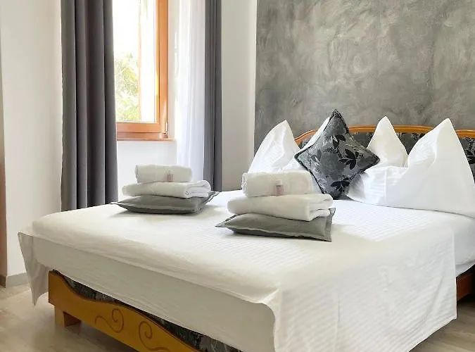 Valentino 게스트하우스