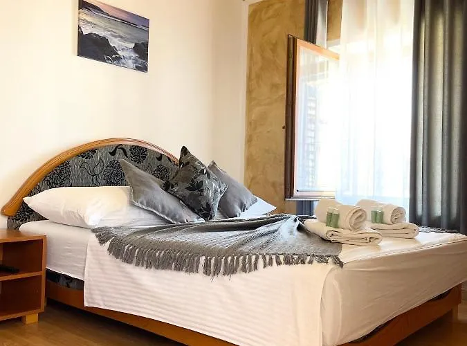 Valentino 3*