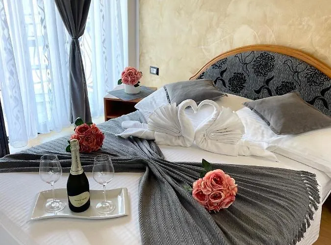 Valentino 3*
